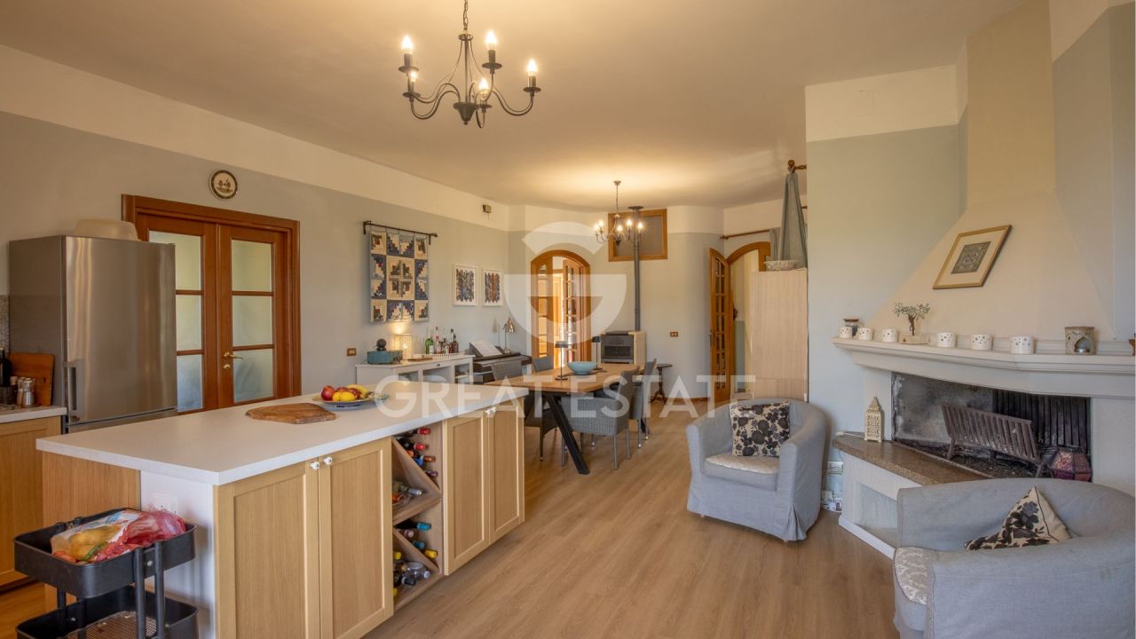 Villa en Castiglione del Lago, Italia, 401.85 m² - imagen 12