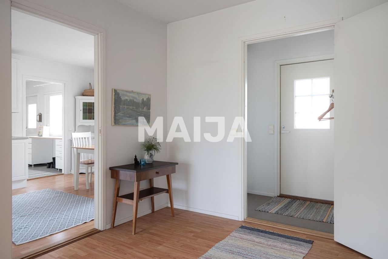 Maison à Miehikkala, Finlande, 105 m² - image 3