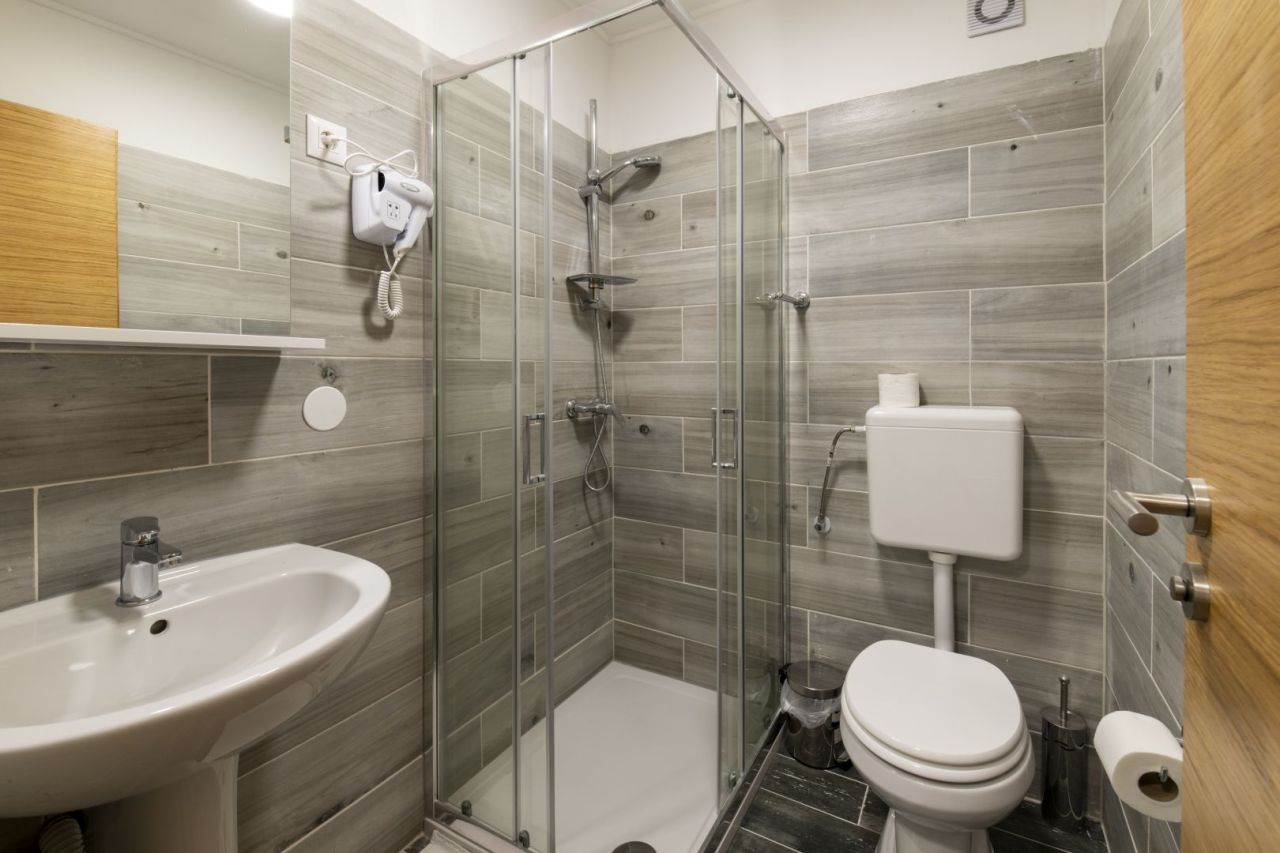 Hotel en Umag, Croacia, 500 m² - imagen 6