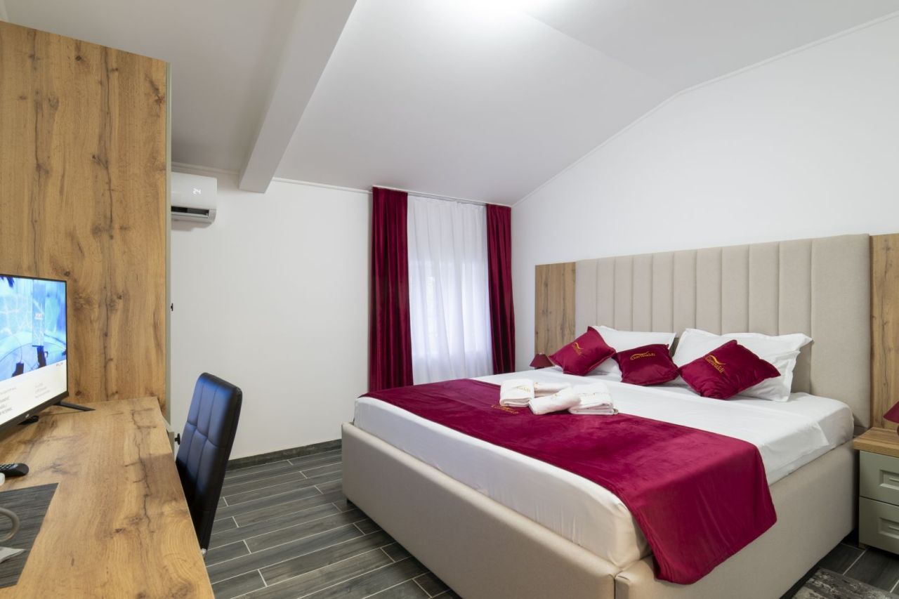 Hotel en Umag, Croacia, 500 m² - imagen 8