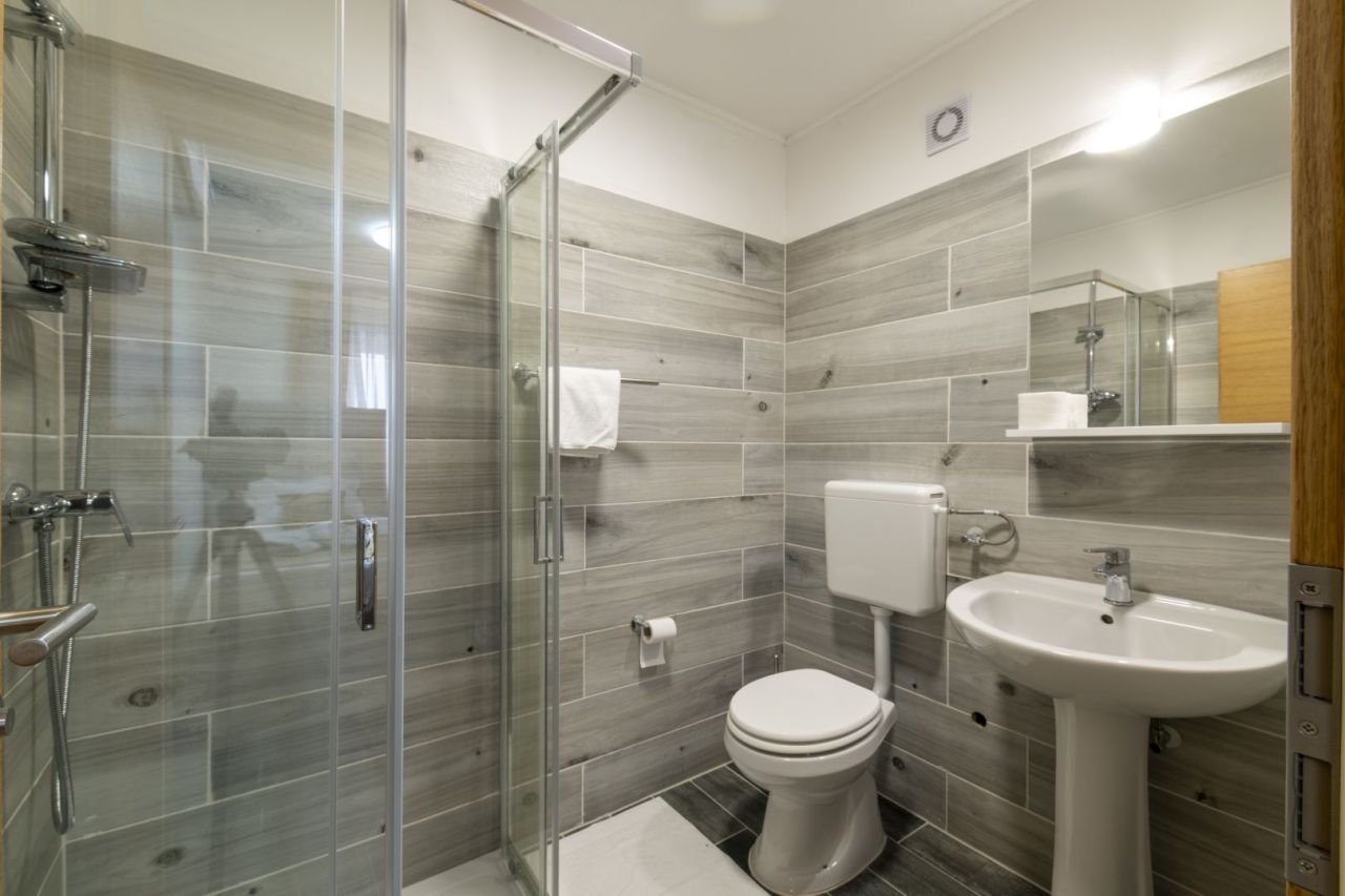 Hotel en Umag, Croacia, 500 m² - imagen 9