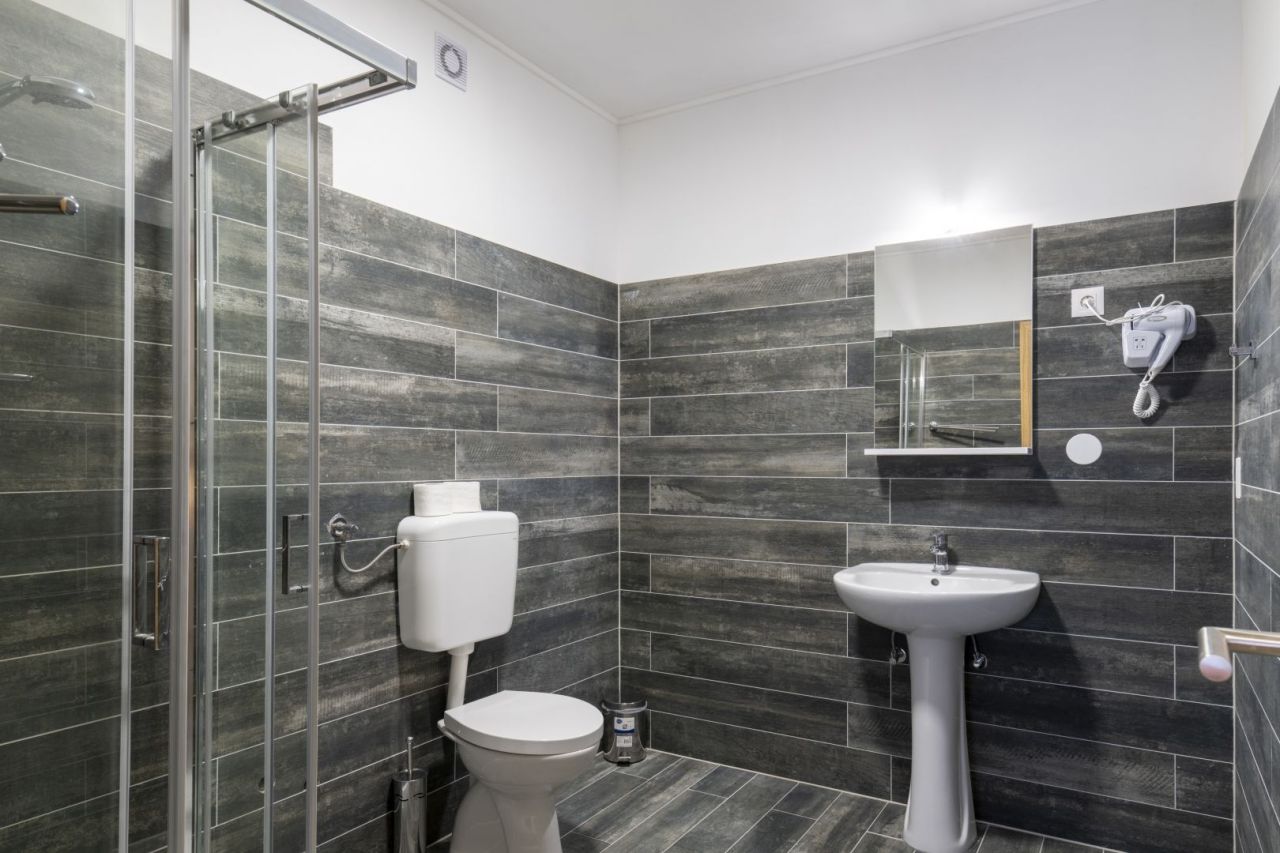 Hotel en Umag, Croacia, 500 m² - imagen 12