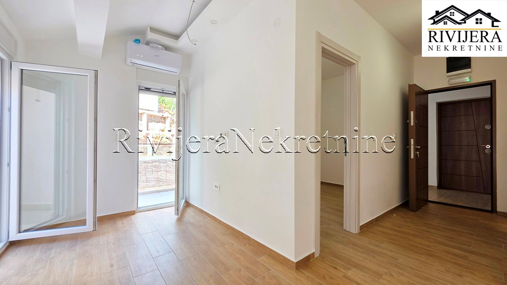 Appartamento a Herceg-Novi, Montenegro, 38 m² - foto 2