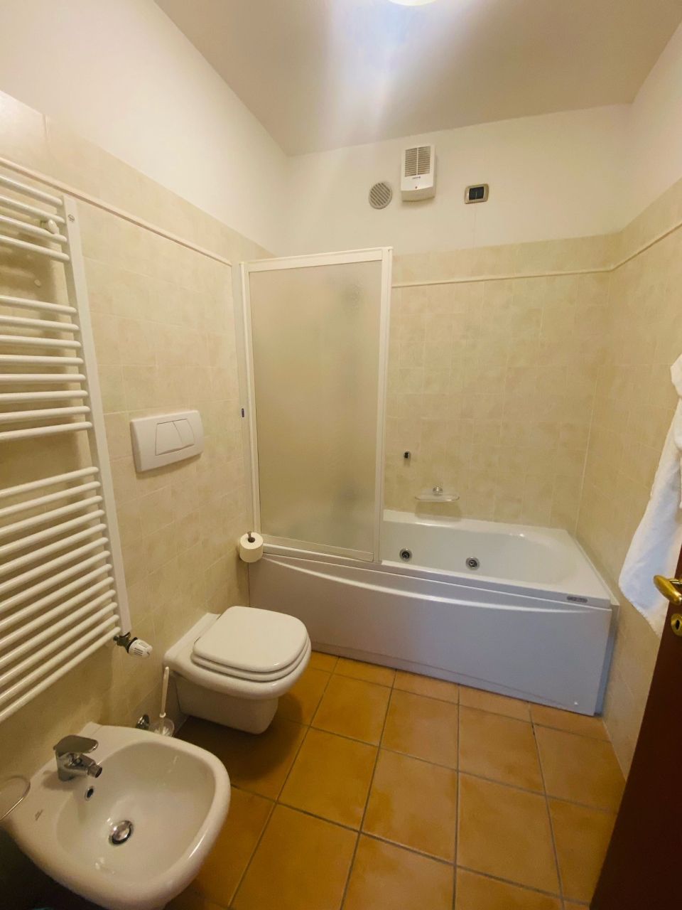 Appartement à Porlezza, Italie, 65 m² - image 11