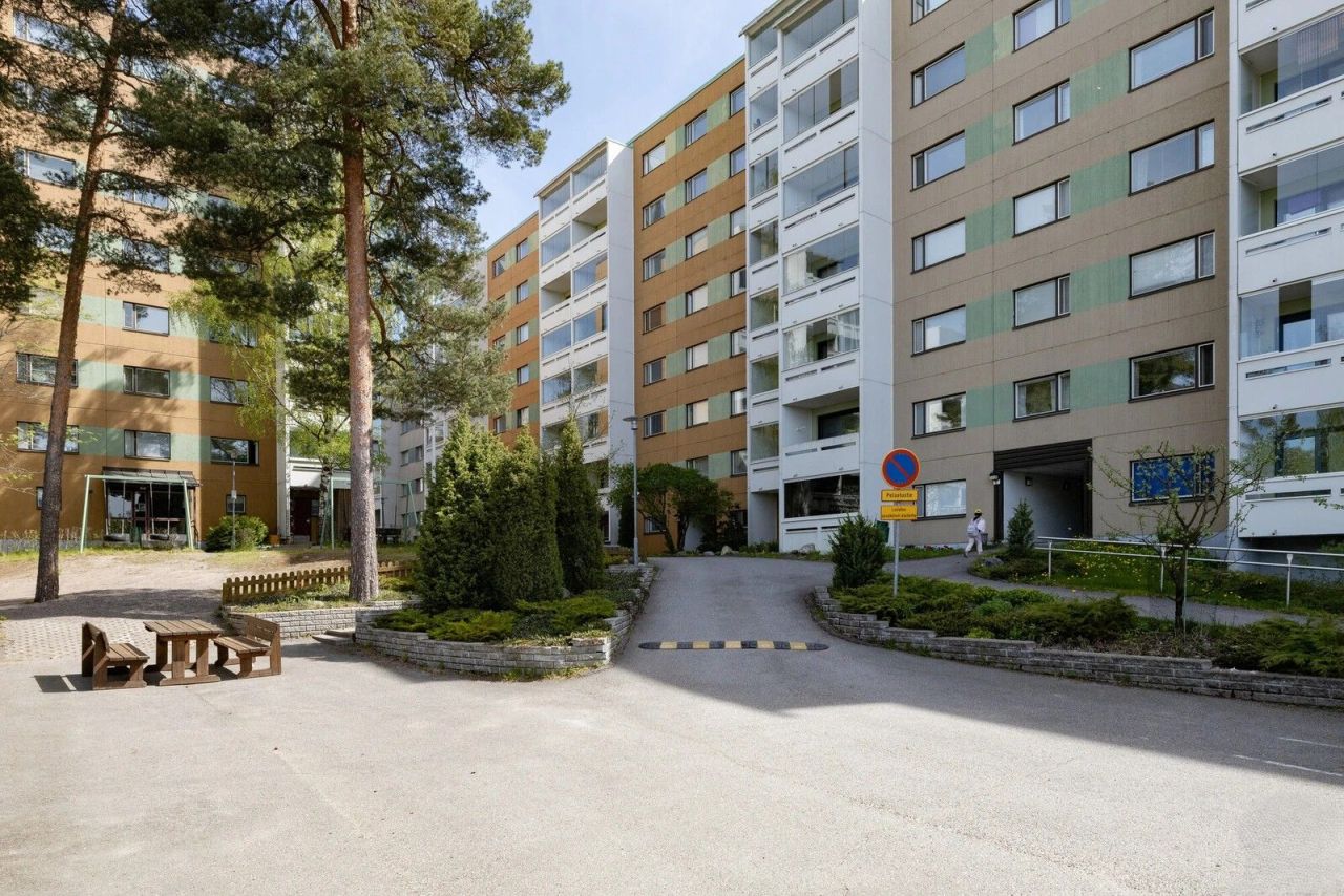 Flat in Espoo, Finland, 77.5 m² - picture 1