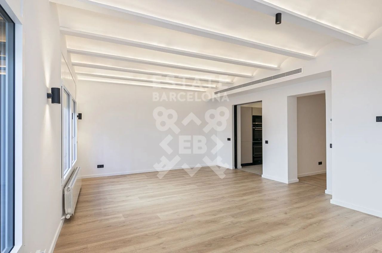 Flat in Barcelona, Spain, 152 m² - picture 4