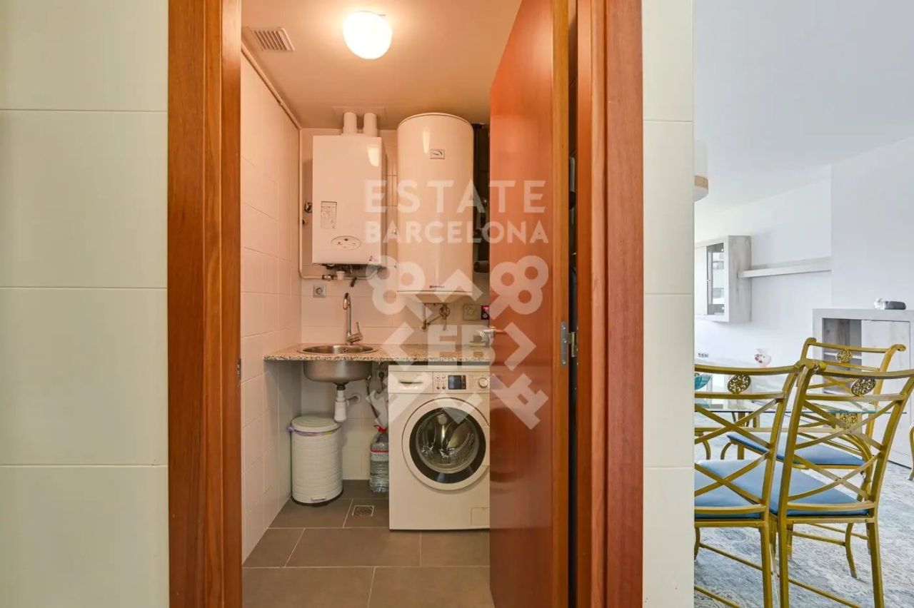 Flat in Barcelona, Spain, 78 m² - picture 18