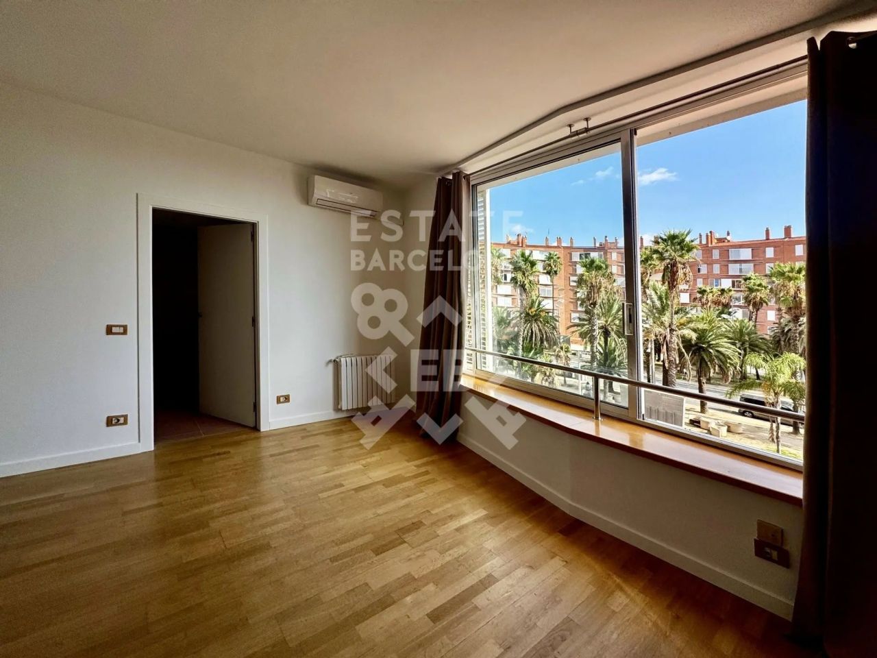 Wohnung in Barcelona, Spanien, 136 m² - Foto 3