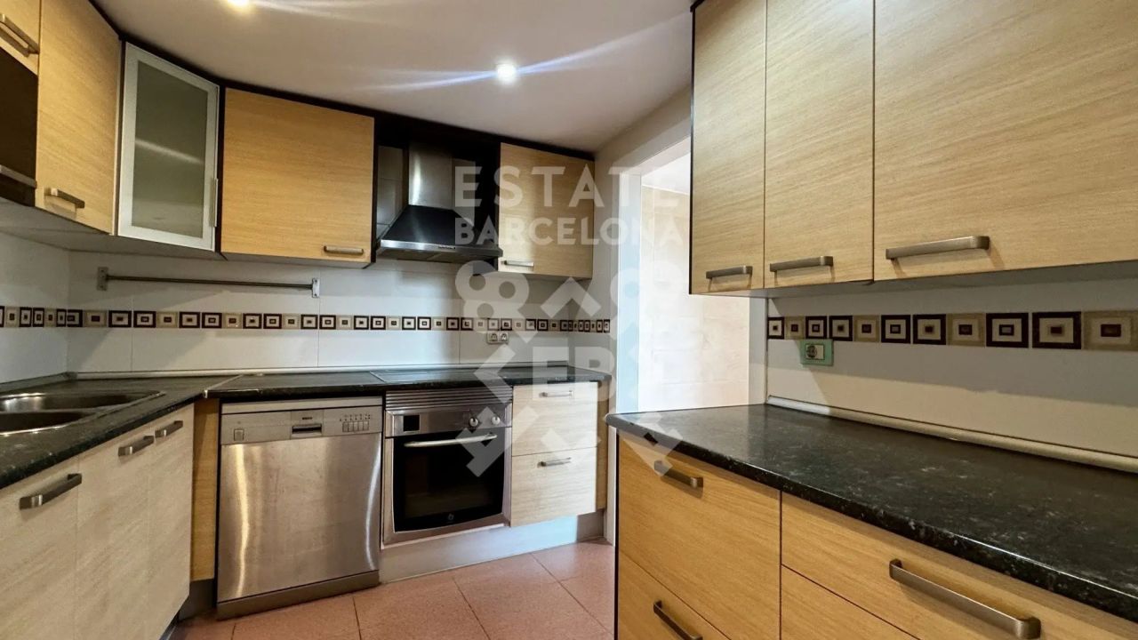 Appartement à Barcelone, Espagne, 136 m² - image 1