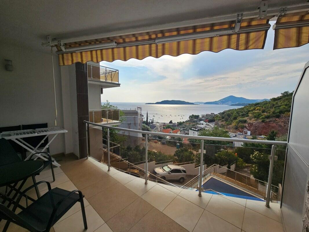 Appartement à Przno, Monténégro, 36 m² - image 1