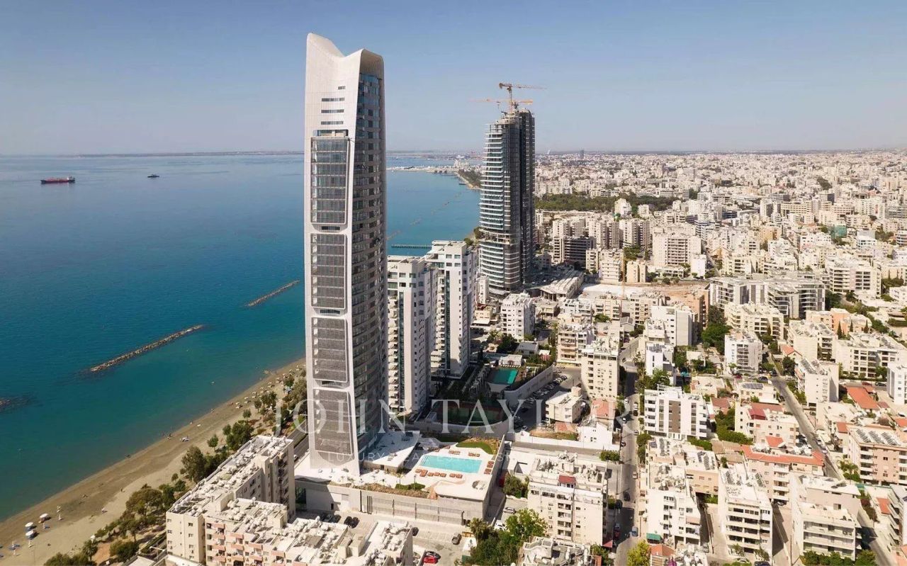 Piso en Limasol, Chipre, 137 m² - imagen 1