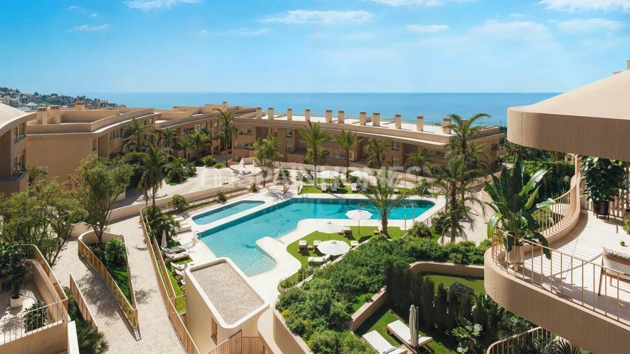 Penthouse in Fuengirola, Spain, 63 m² - picture 1