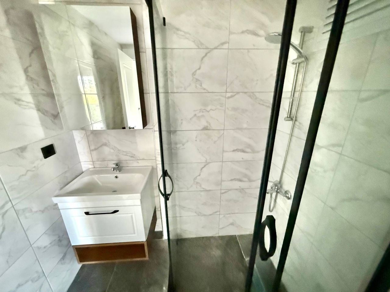 Piso en Mersin, Turquia, 83 m² - imagen 7