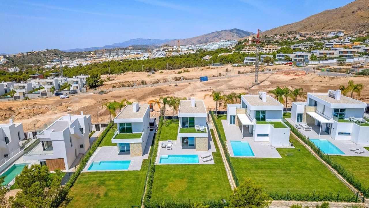 Villa à Finestrat, Espagne, 165 m² - image 1