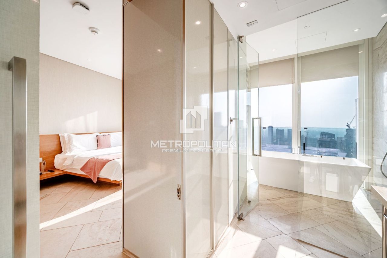Hotel in Dubai, UAE, 49 m² - picture 1