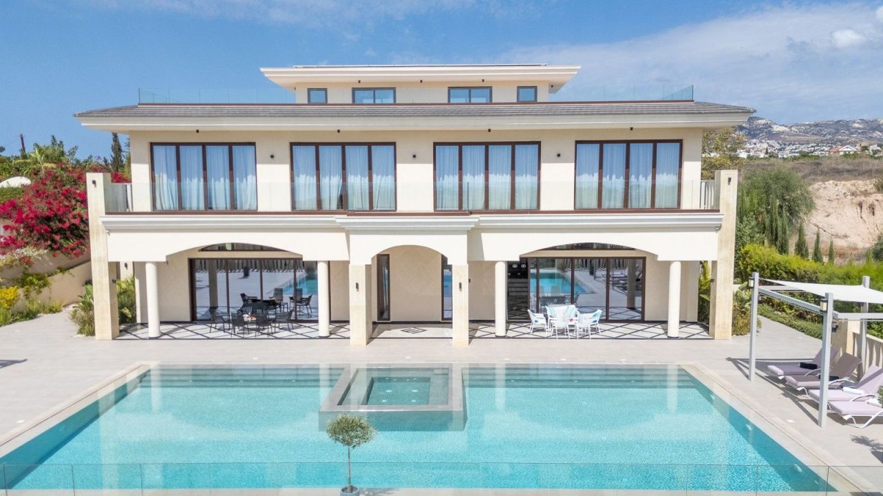 Villa à Paphos, Chypre, 900 m² - image 2
