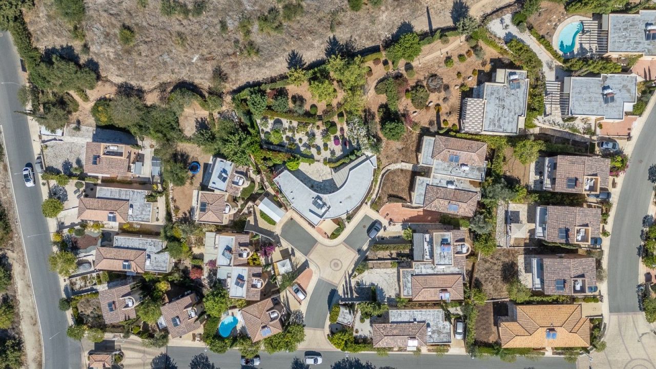 Apartment in Paphos, Cyprus - picture 13