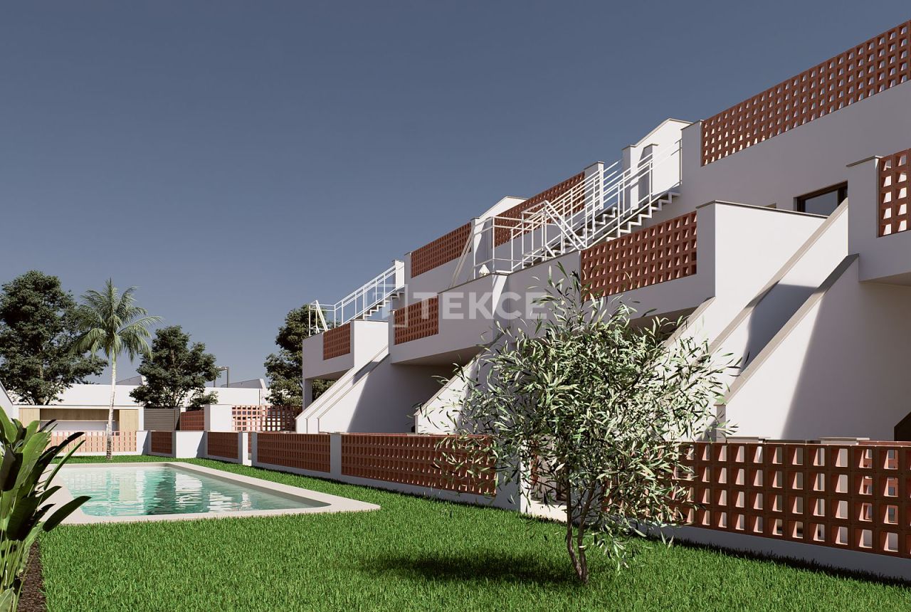 Appartamenti a Pilar de la Horadada, Spagna, 90 m² - foto 1