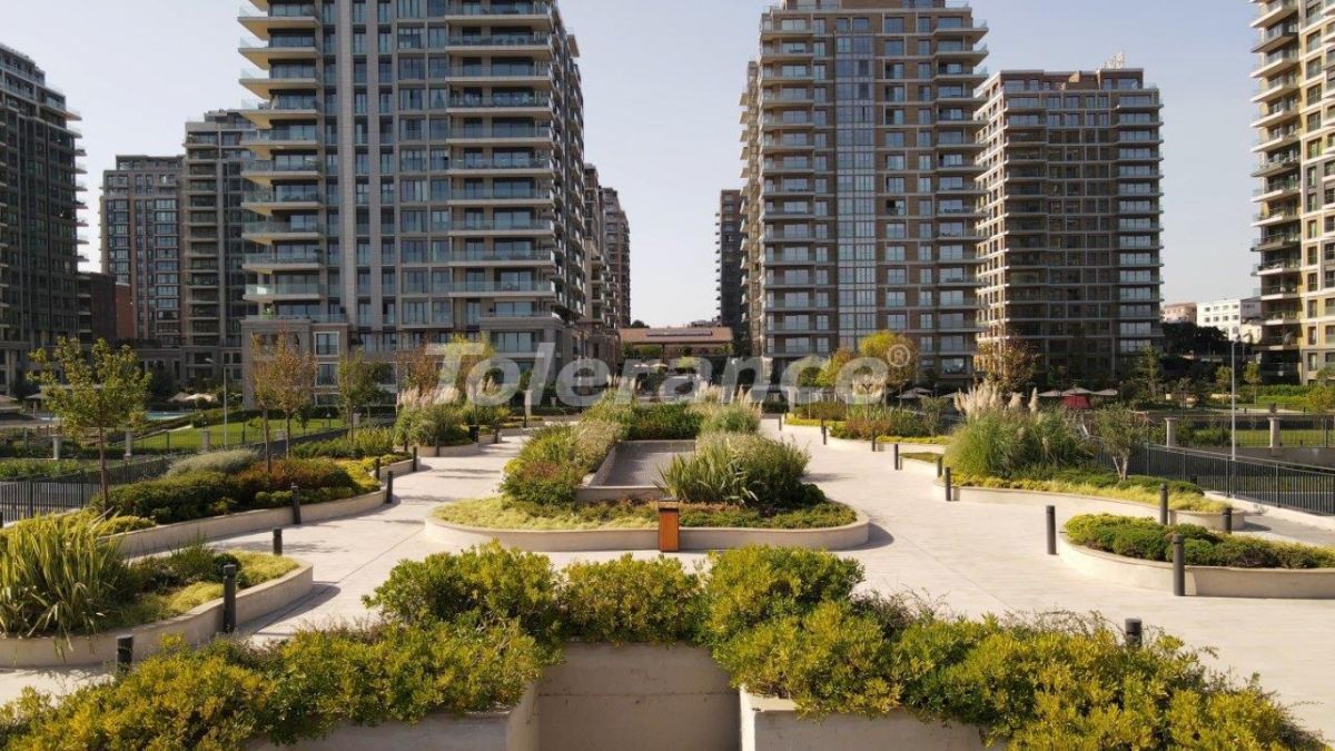 Apartment in Istanbul, Turkey, 133 m² - picture 9