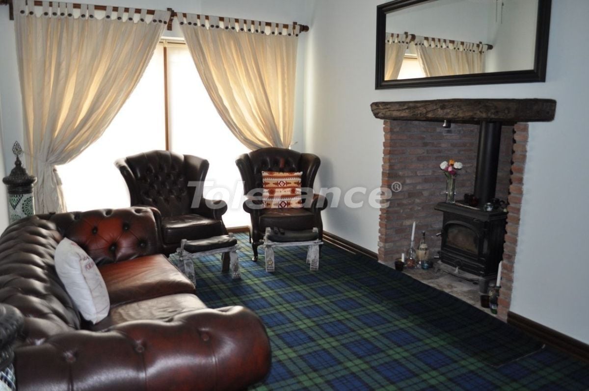 Villa en Alsancak, Chipre, 200 m² - imagen 9