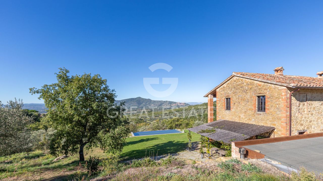 Casa en Panicale, Italia, 257.95 m² - imagen 1