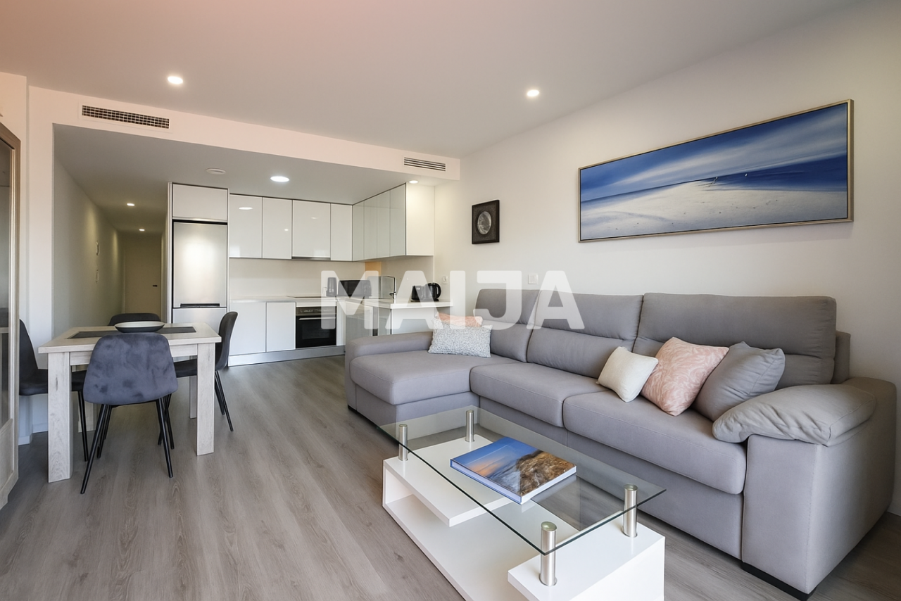 Apartment in Torrevieja, Spain, 52 m² - picture 4