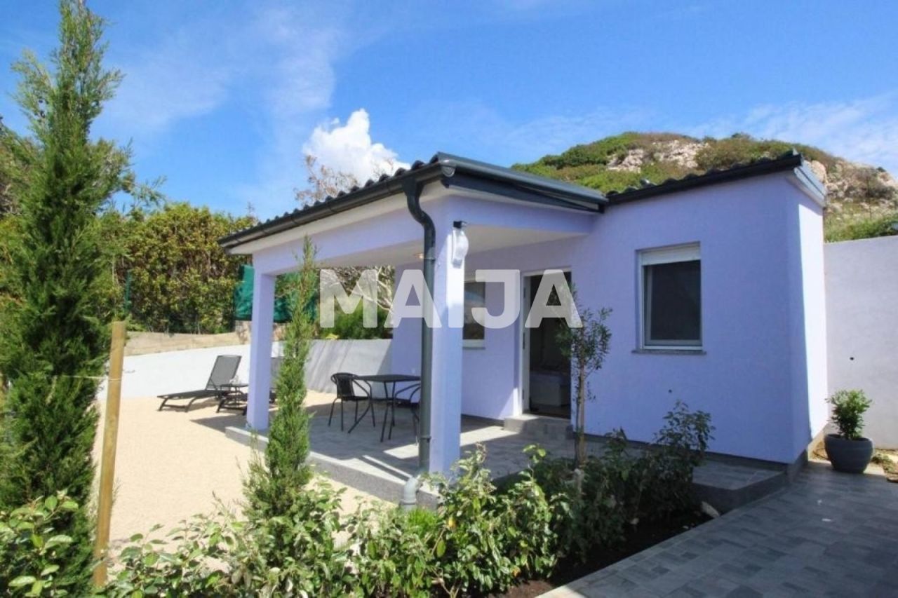 House on Krk, Croatia, 247 m² - picture 8