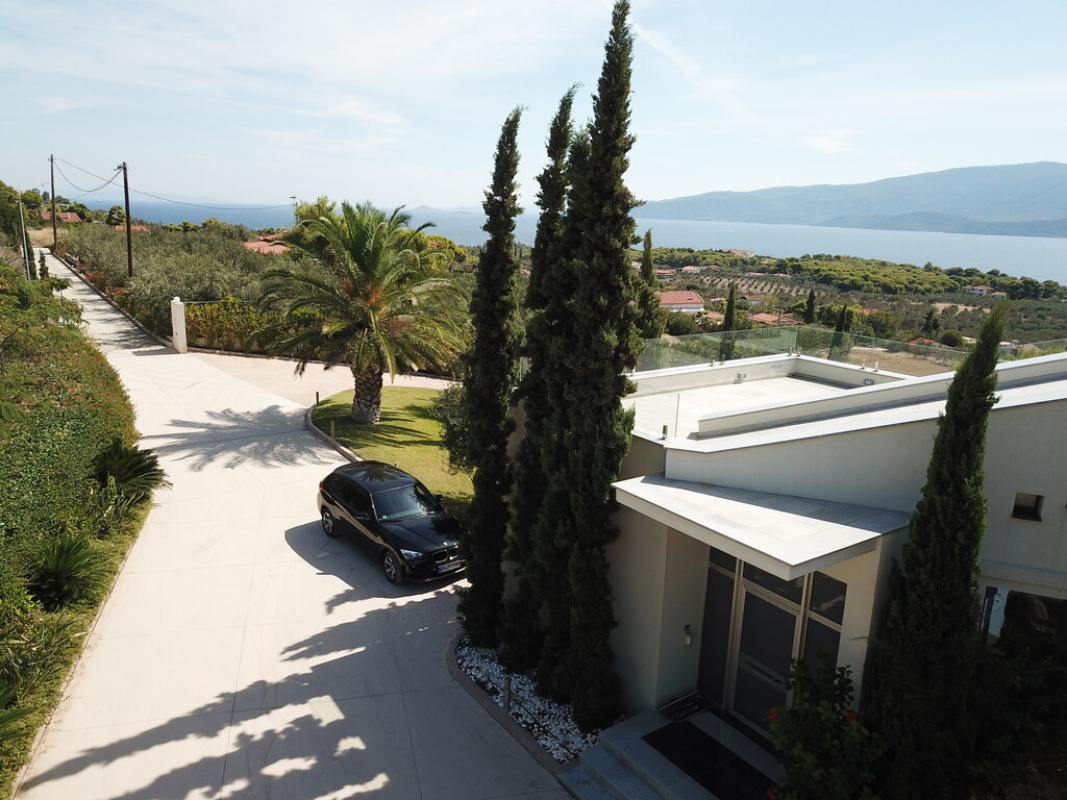 House in Peloponnese, Greece, 605 m² - picture 2