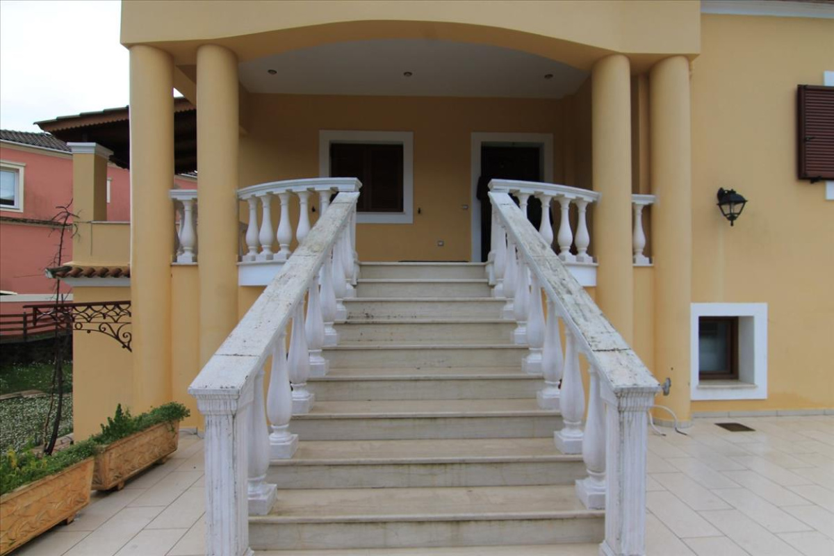 Casa en las Islas Jónicas, Grecia, 350 m² - imagen 2