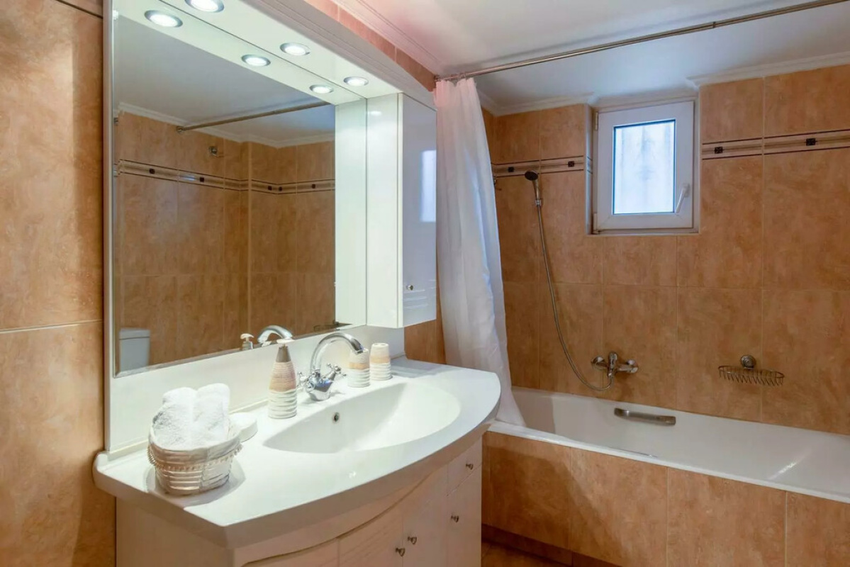 Flat in Athens, Greece, 136 m² - picture 14