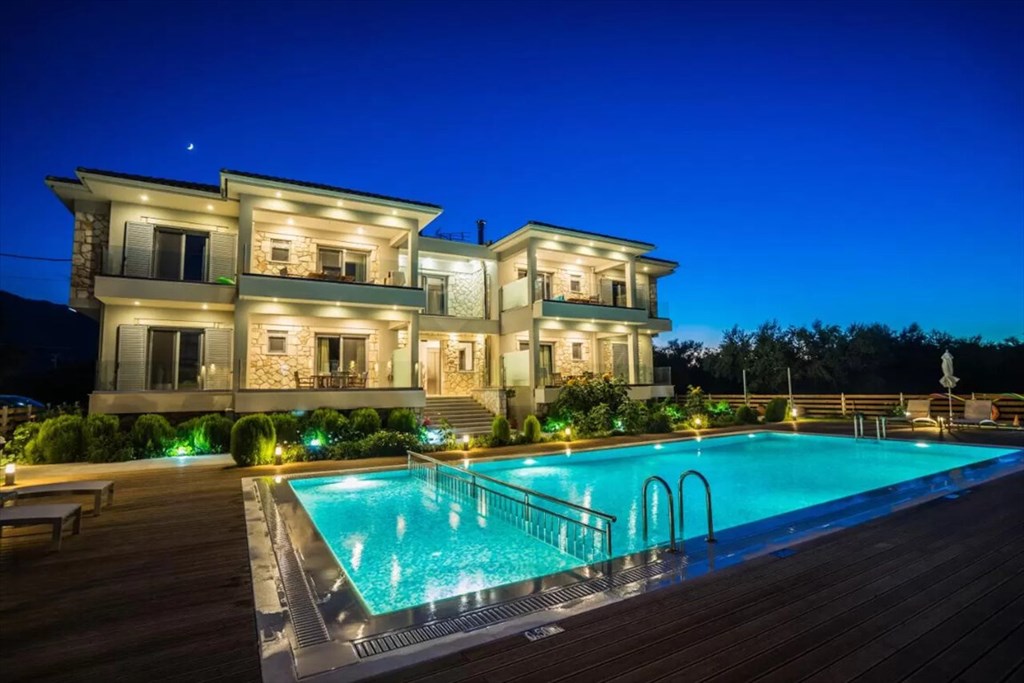 Hotel en Zacinto, Grecia, 920 m² - imagen 1