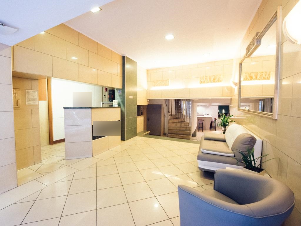 Hotel en Patras, Grecia, 800 m² - imagen 2