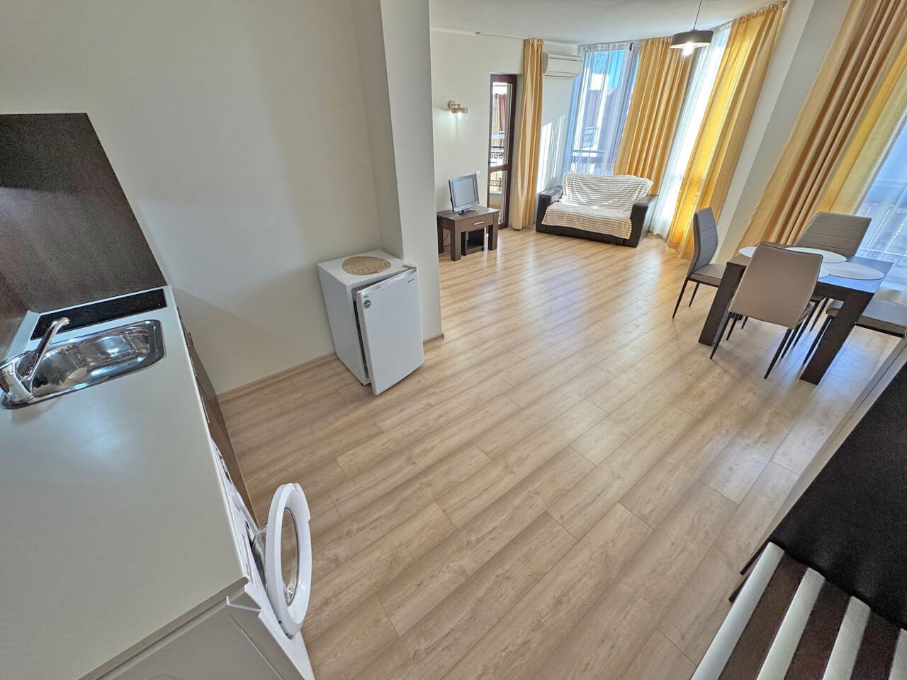 Appartement à Slantchev Briag, Bulgarie, 60 m² - image 4