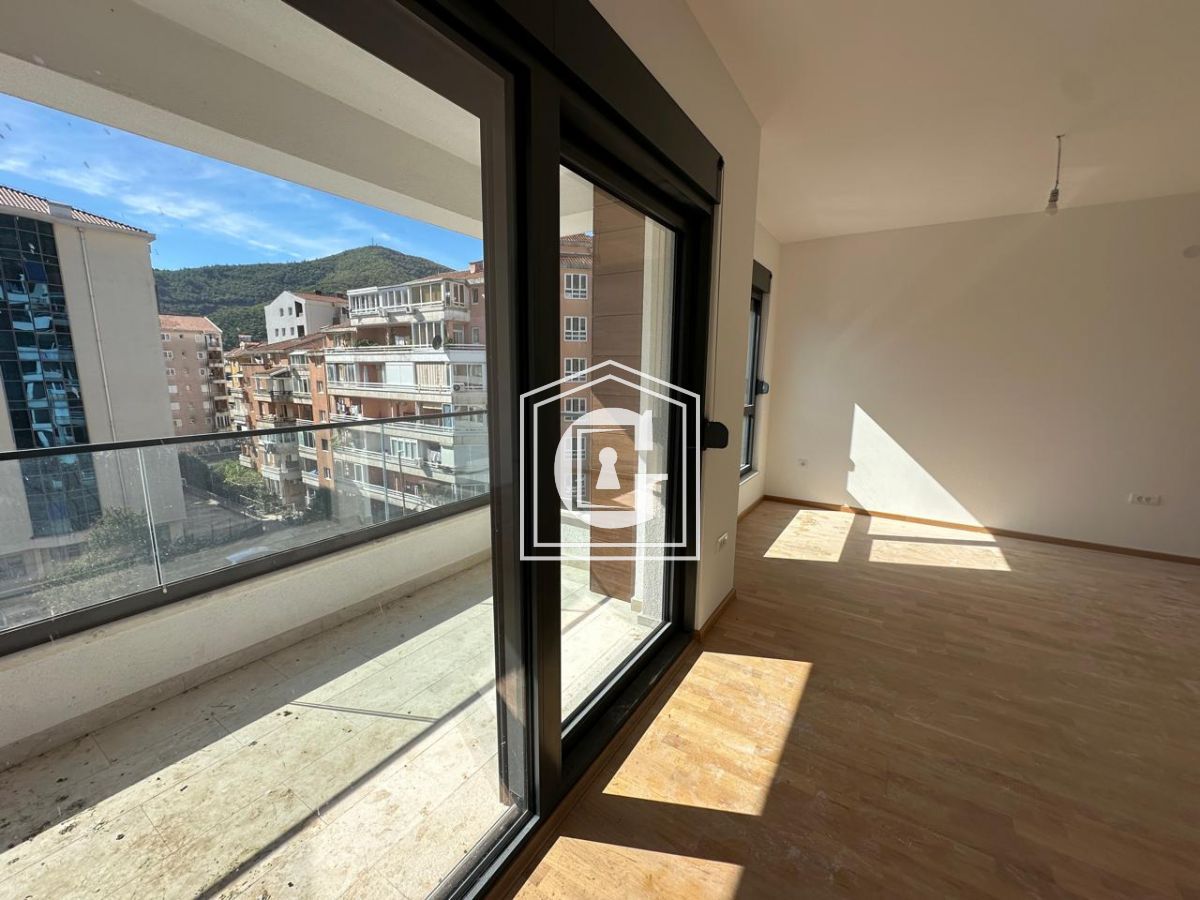 Apartamento en Budva, Montenegro, 66 m² - imagen 7