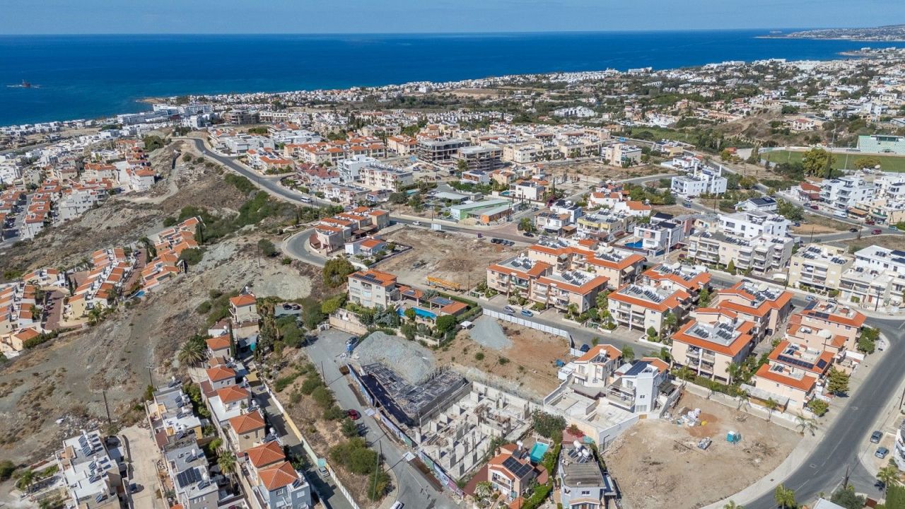 Apartment in Paphos, Cyprus, 58 m² - picture 14