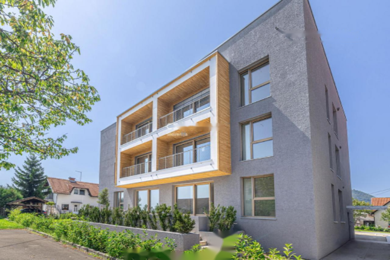 Piso en Liubliana, Eslovenia, 85 m² - imagen 1