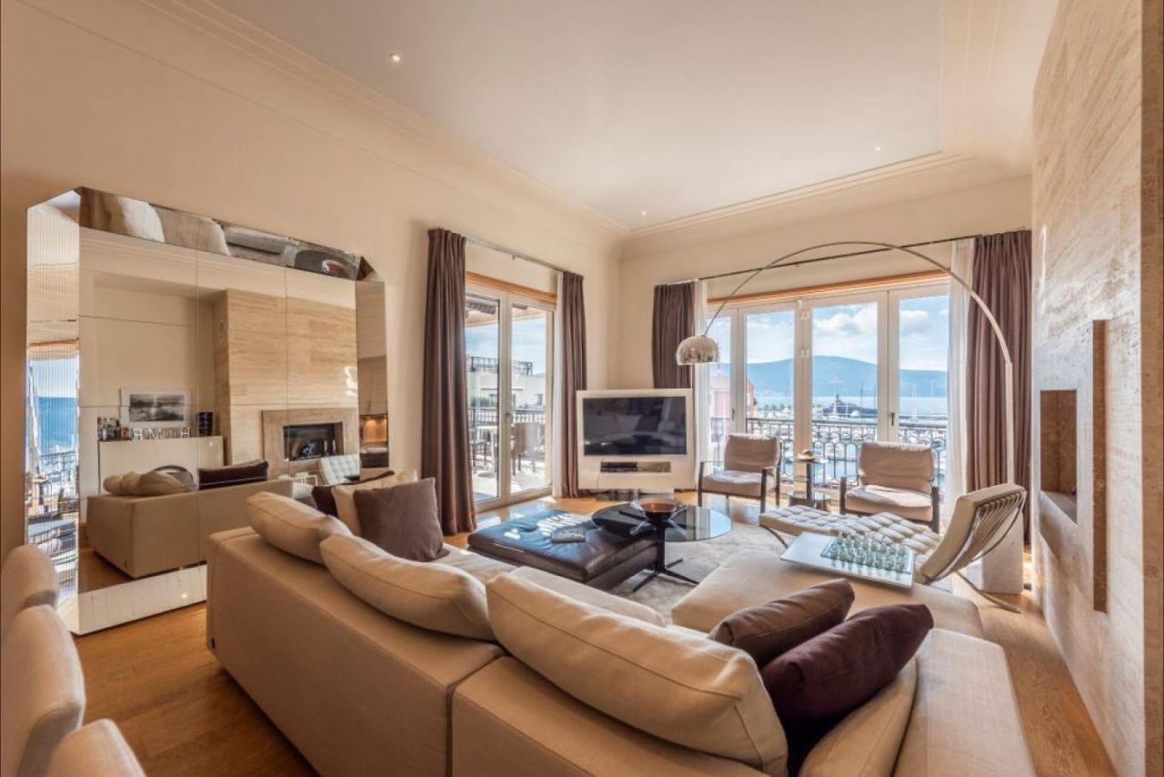 Apartment in Tivat, Montenegro, 258 m² - Foto 2