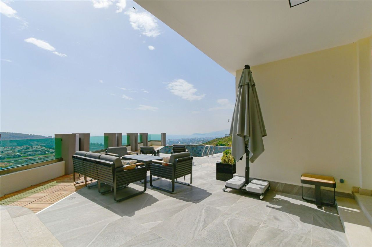 Villa in Alanya, Türkei, 285 m² - Foto 1