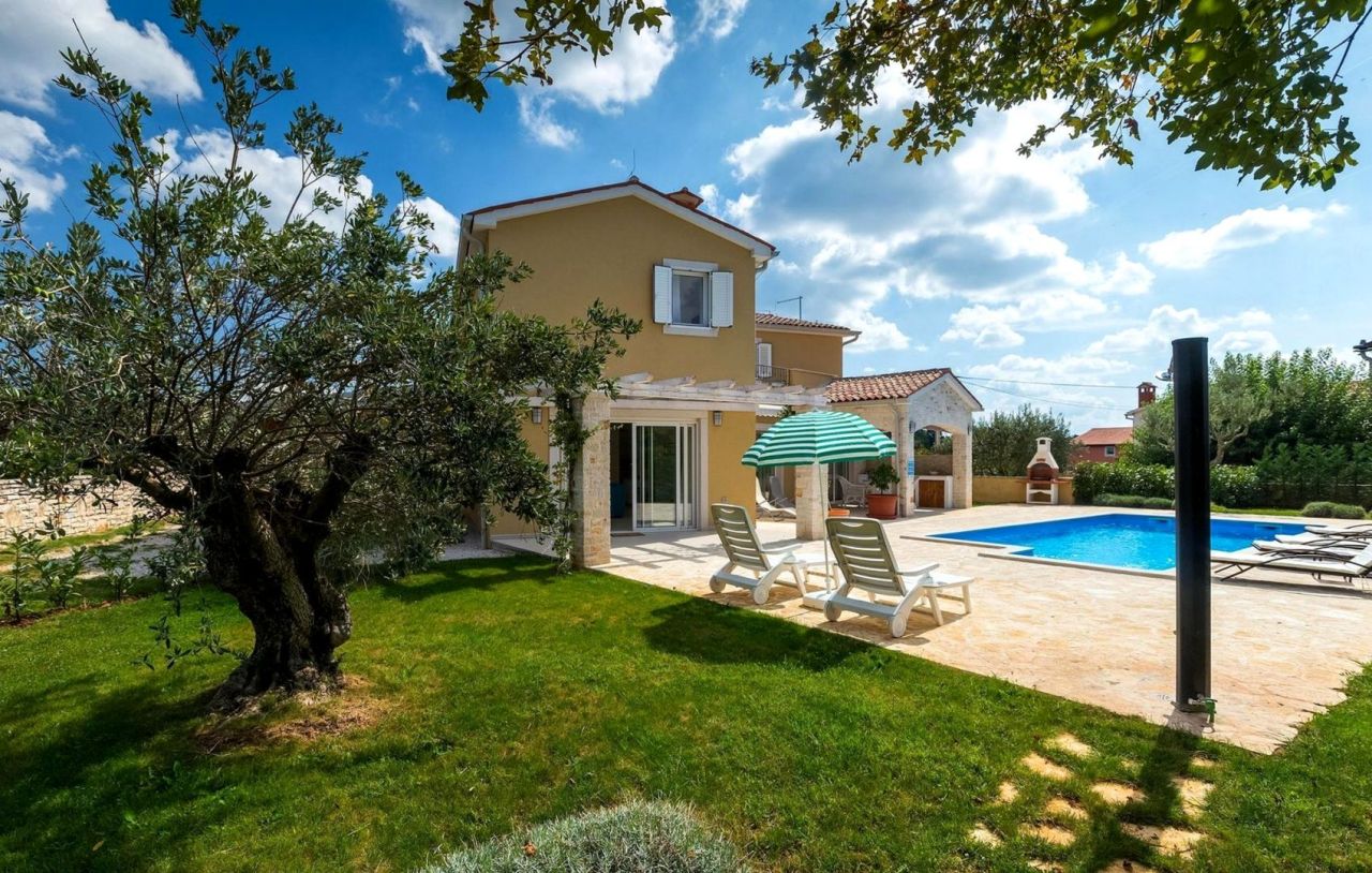 Villa Sveti Lovreč, Croatia, 236 m² - picture 2