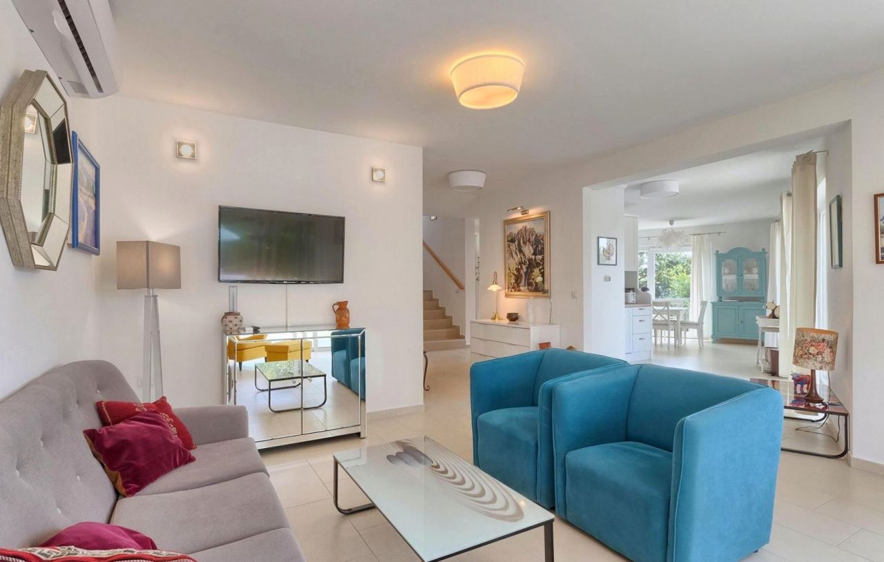 Villa Sveti Lovreč, Croatia, 236 m² - picture 9