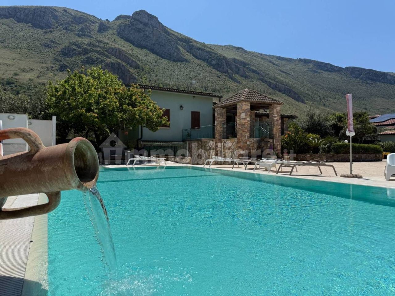 Villa en Castellammare del Golfo, Italia, 170 m² - imagen 2