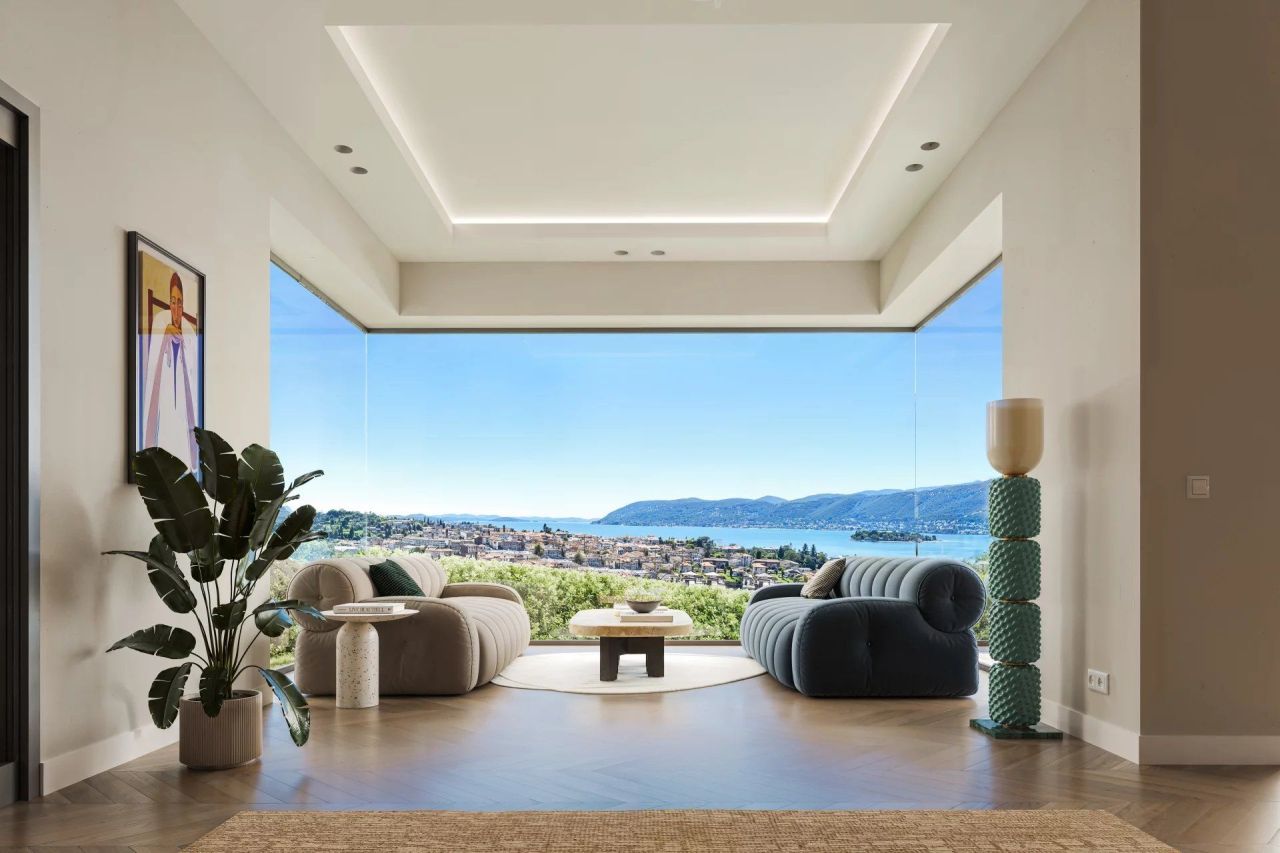 Villa in Verbania, Italy, 340 m² - picture 1