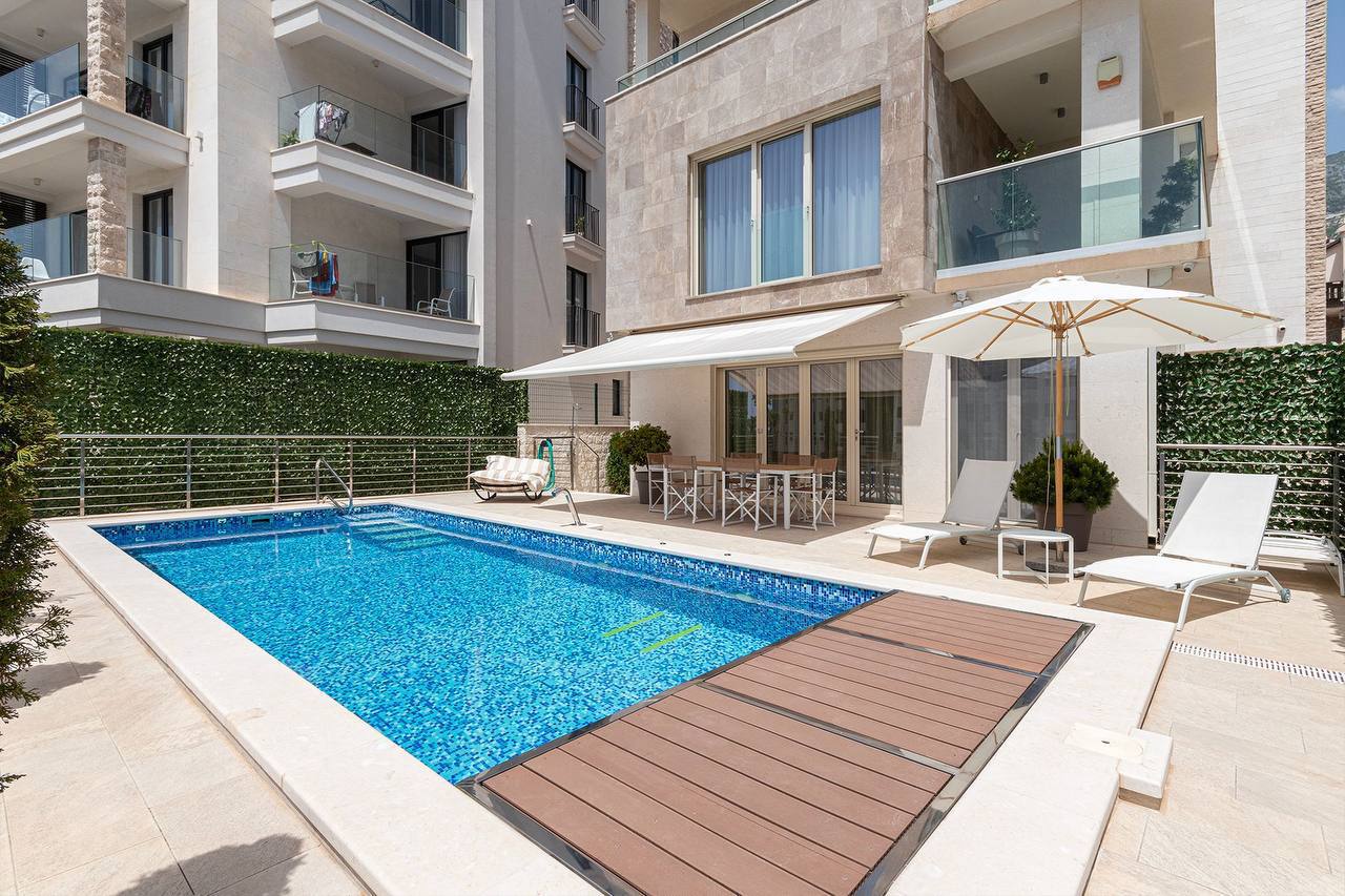 Villa à Becici, Monténégro, 400 m² - image 3