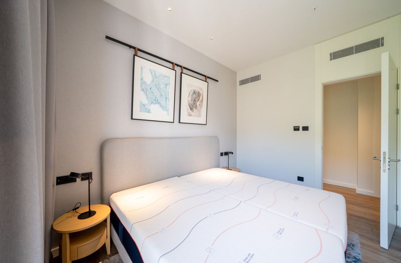 Flat in Tivat, Montenegro, 91 m² - picture 15