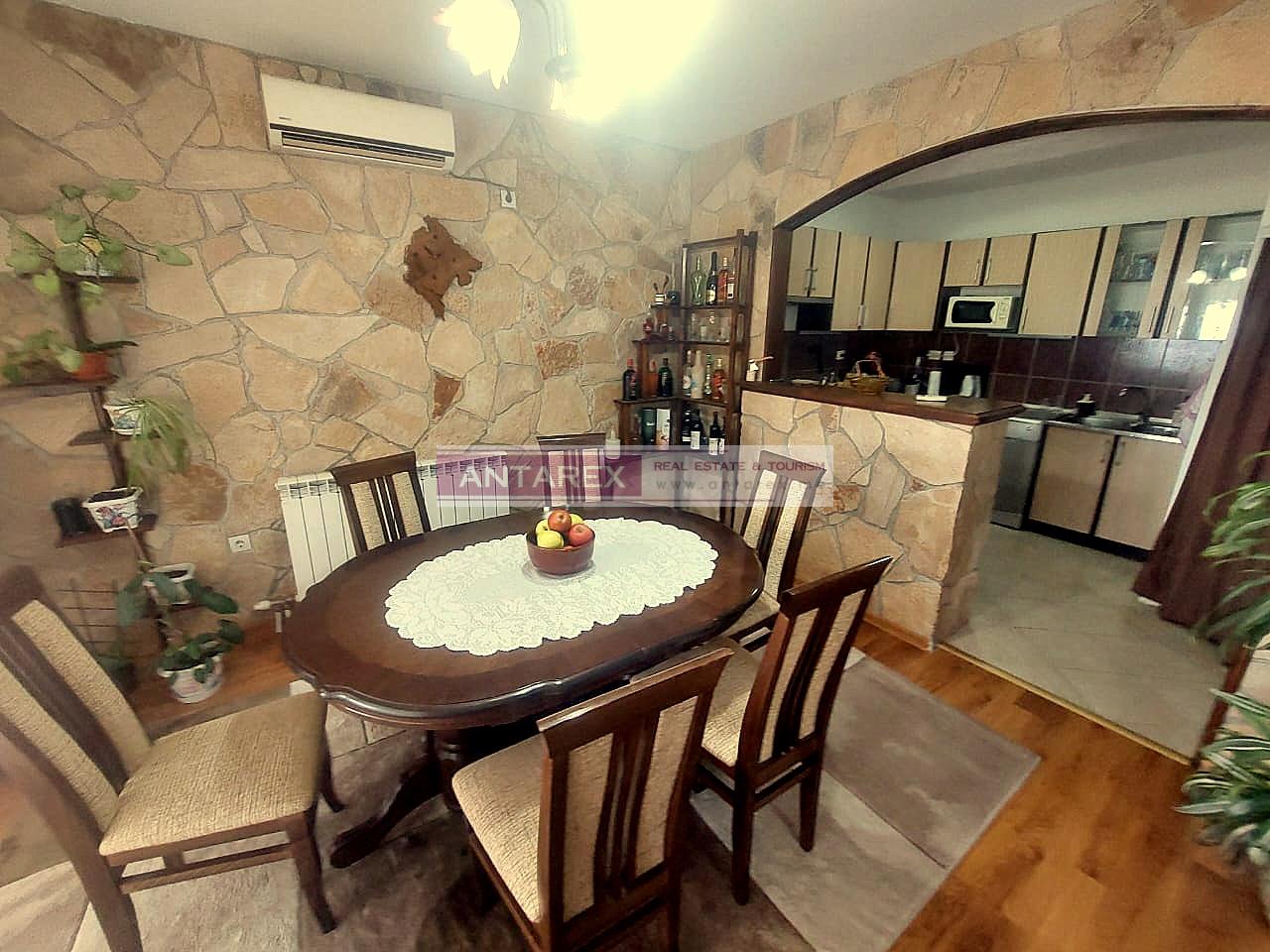 Villa in Herceg-Novi, Montenegro, 261 m² - picture 3