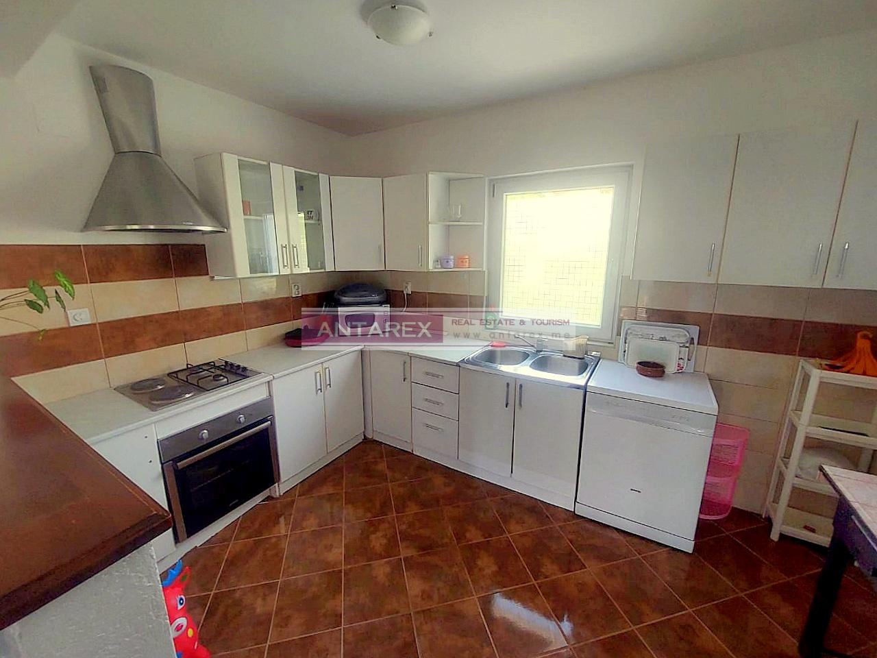 Villa in Herceg-Novi, Montenegro, 261 m² - picture 7