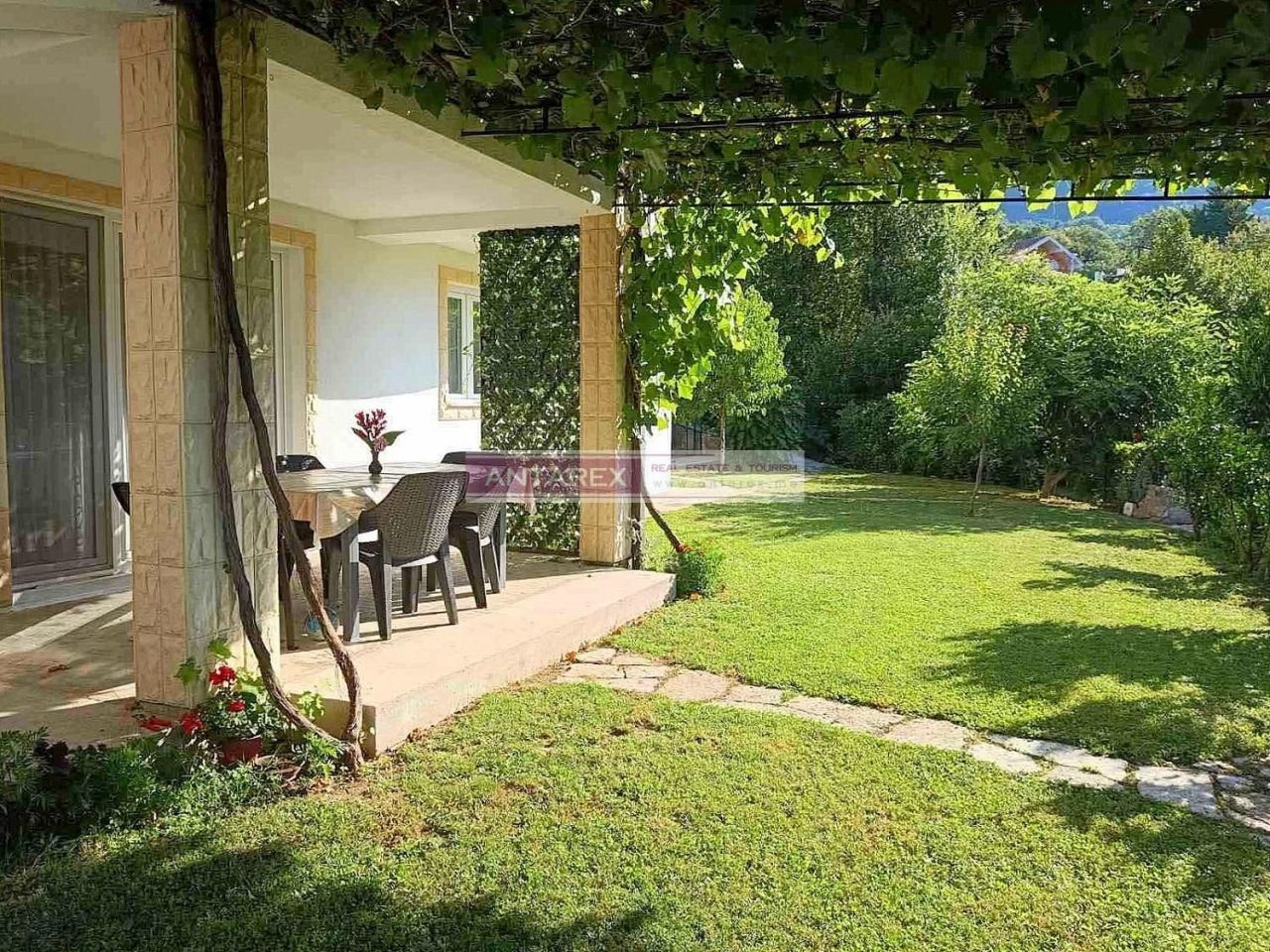 Villa in Herceg-Novi, Montenegro, 261 m² - picture 12