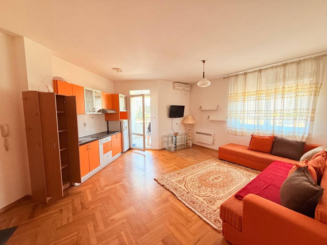 Piso en el Bar, Montenegro, 48 m² - imagen 1