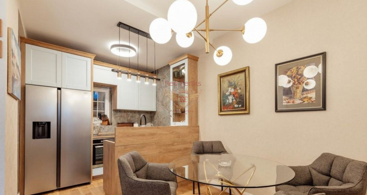 Casa en Tivat, Montenegro, 240 m² - imagen 11