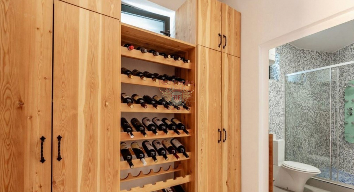 Casa en Tivat, Montenegro, 240 m² - imagen 19